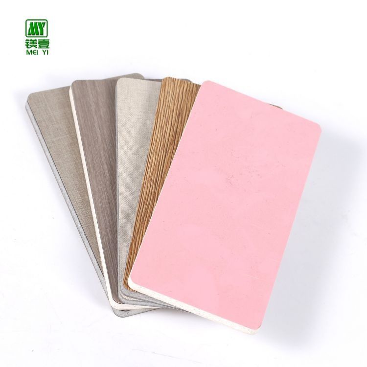 Placas de parede laminadas de MgO coloridas para interiores contemporâneos